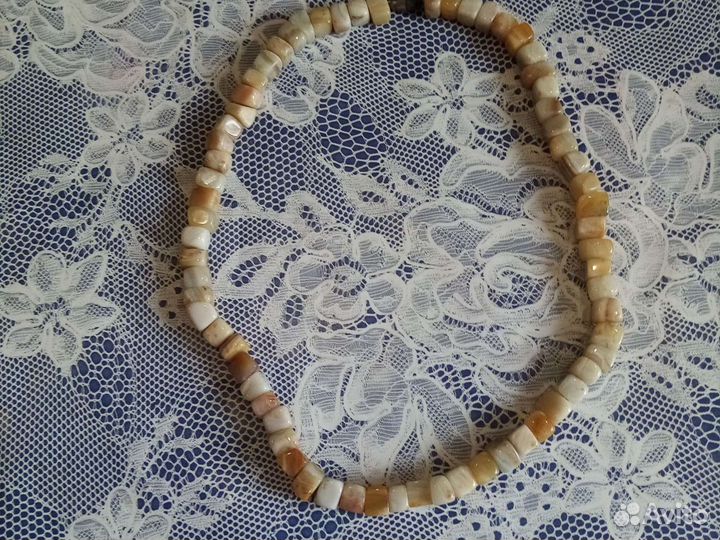 Бусы. Брошь. Серьги