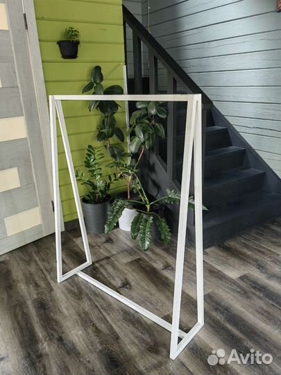 Вешалка напольная