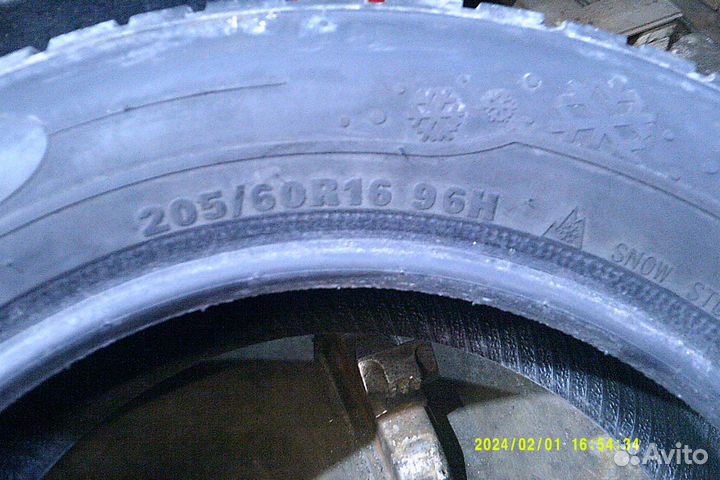 Kumho I'Zen XW KW17 205/60 R16