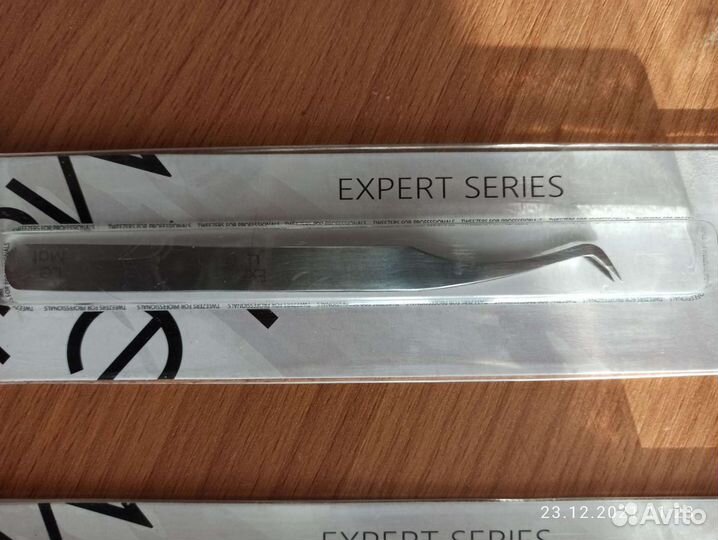 Пинцет для ресниц