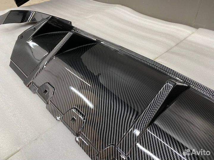 Задний бампер М лук BMW F10 + диффузор м5 карбон