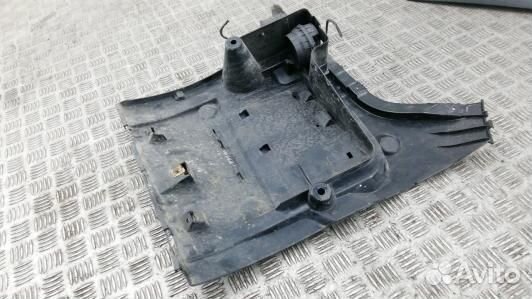 Крепление бампера заднее BMW 7 F01 (1BA12HN01)