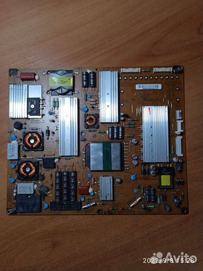 Платы и шлейфы ЖК телевизоров