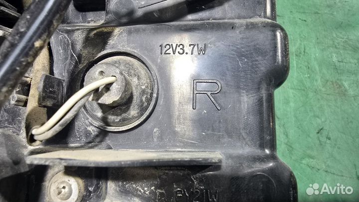 Фонарь задний R G8 toyota Hilux (2015- 2020)