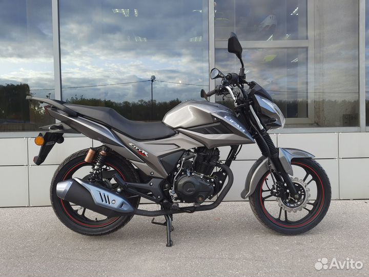 Мотоцикл Lifan 200