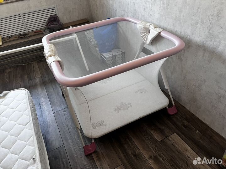 Манеж детский складной