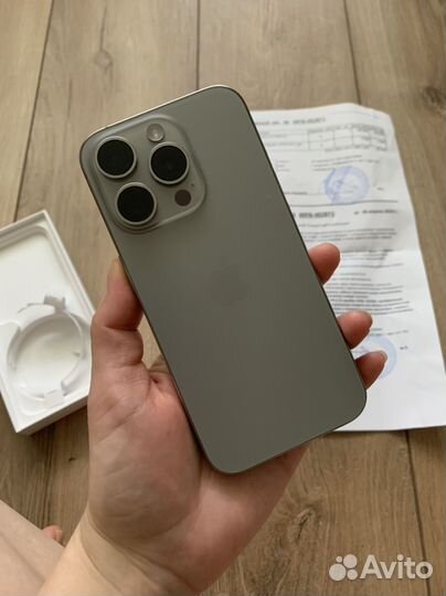 iPhone 15 Pro, 256 ГБ