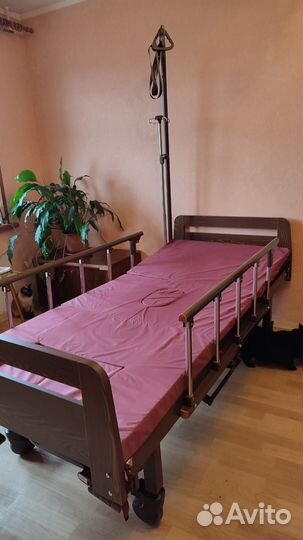 Кровать для лежачих больных бу