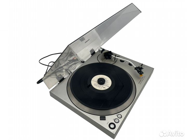 Проигрыватель винила Technics SL-1301