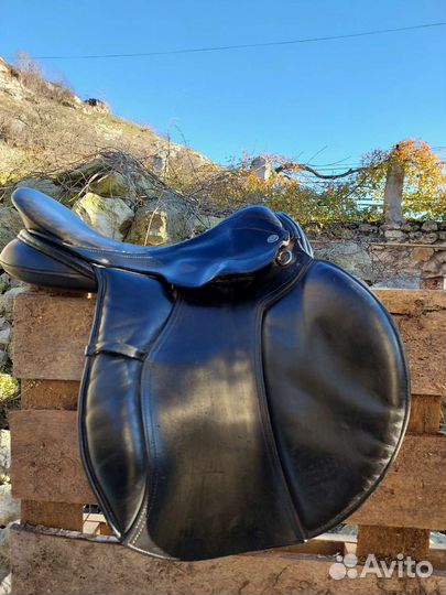 Седло для лошади
