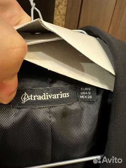 Пиджак Stradivarius черный однобортный