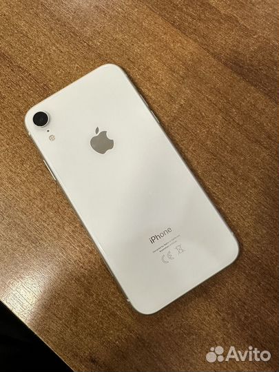 iPhone Xr, 64 ГБ