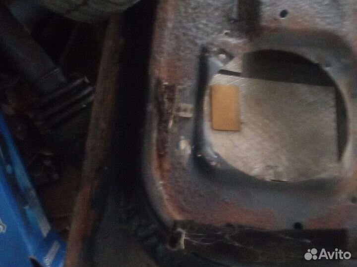 Дверь задняя правая на priora