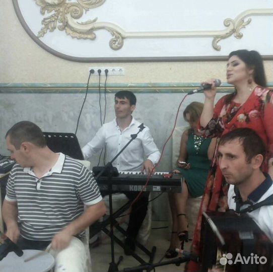 Музыкант певец