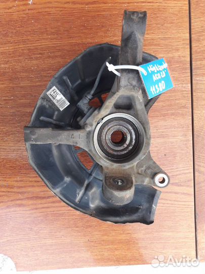 Поворотный кулак Toyota Highlander XU20