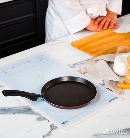Сковорода блинная новая 22см