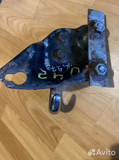 Крюк буксировочный Jeep grand cherokee WK