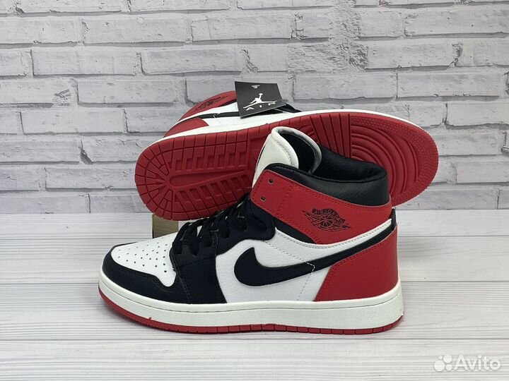 Кроссовки Nike air jordan 1