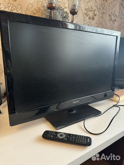 Телевизор б/у Philips 26PFL3207H LED