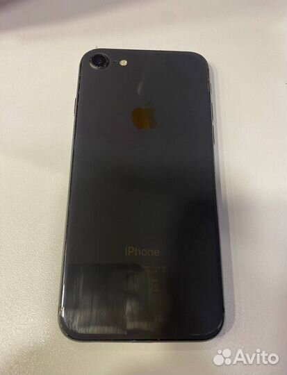 iPhone 8, 64 ГБ