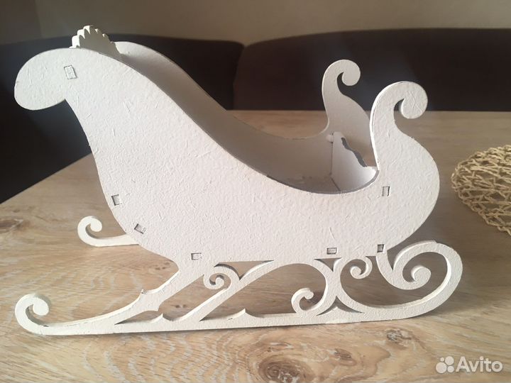 Сани новогодние