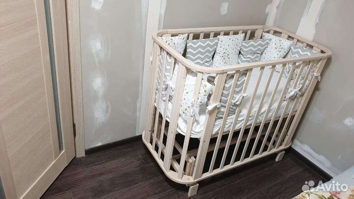 Детская овальная кроватка