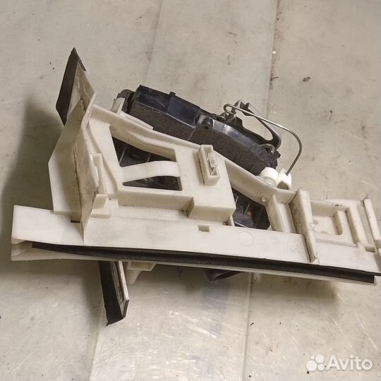 Ford Focus 3 рестайл замок двери задней левой