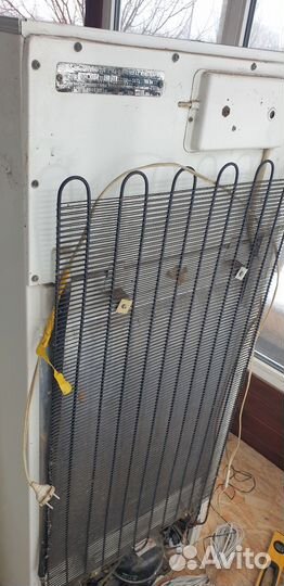 Продаю раздельно два холодильника каждый за 2 тыс