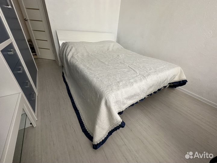 Покрывало на двухспальную кровать 240/280