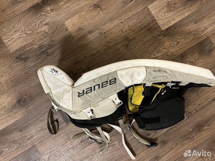 Вратарские щитки bauer