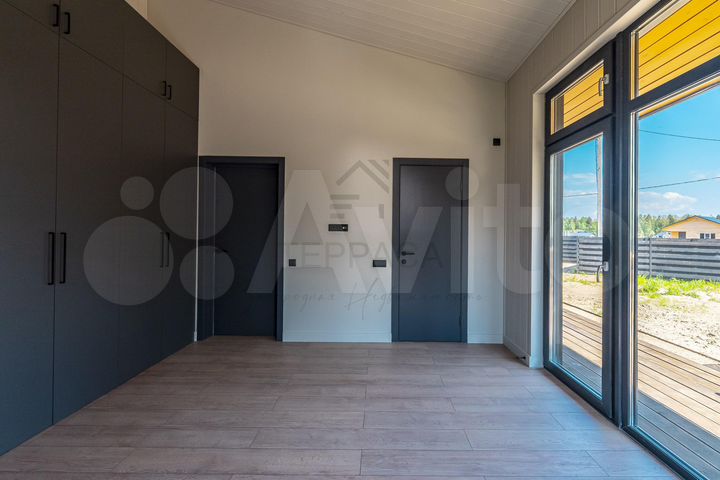 Дом 220 м² на участке 12 сот.