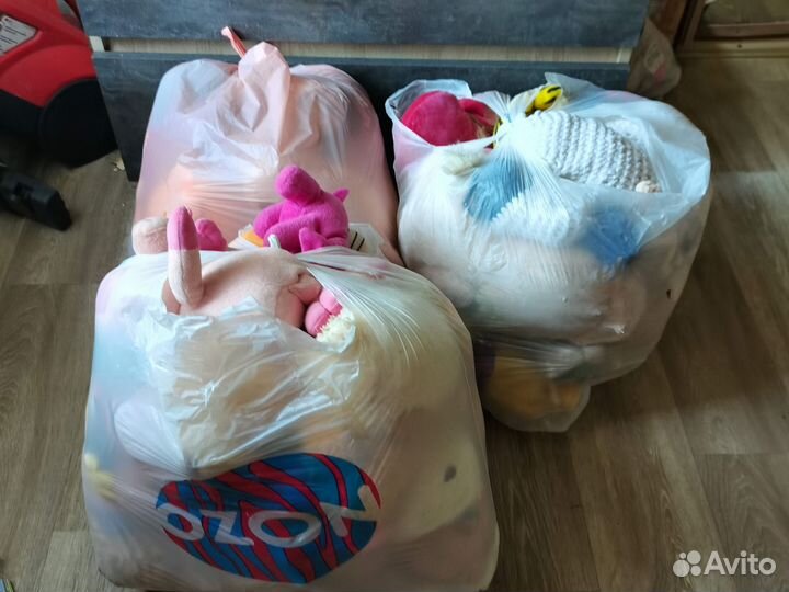 Отдам пакет мягких игрушек