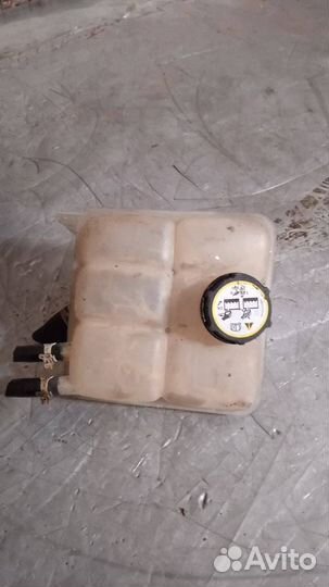 Бачок расширительный Ford C-Max 2005 3M5N8K218