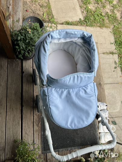 Коляска для кукол