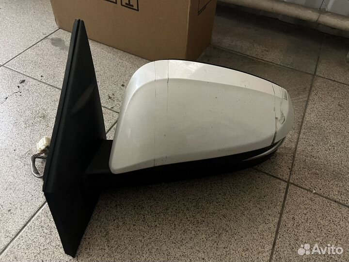 Зеркало левое на тойота RAV4