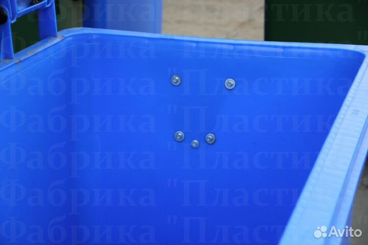 Пластиковый мусорный контейнер 660л S5633