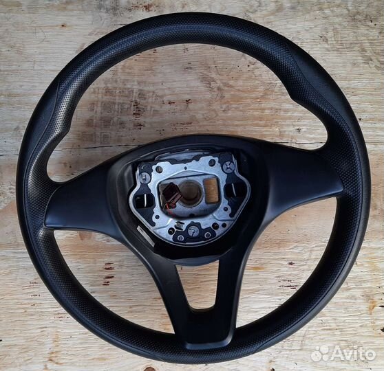 Руль на Mercedes V447 (A0004608003)