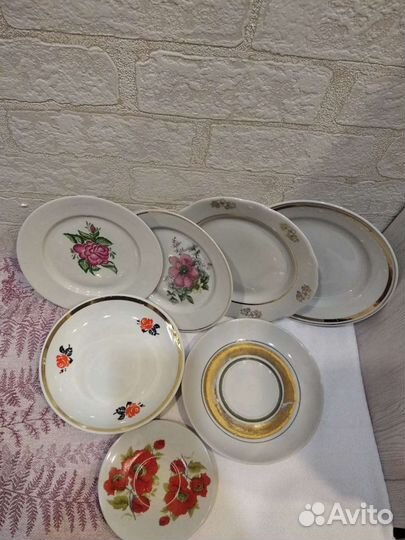 Тарелки, вазочка