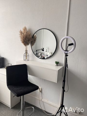 Аренда рабочего места,бровиста, лэйшмекера