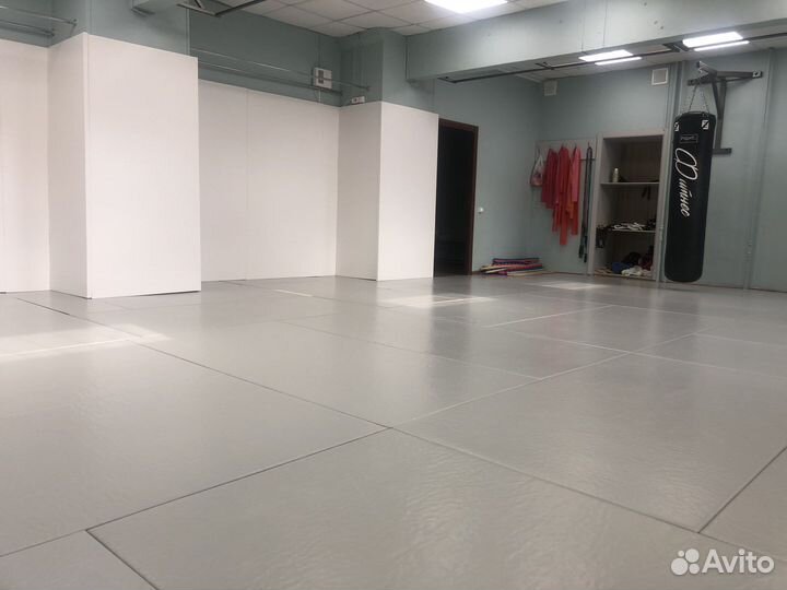 Аренда спортивного зала для единоборств, йоги и др