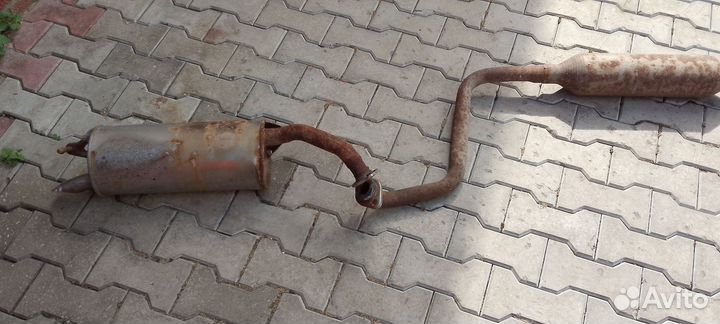 Выхлопная труба Toyota vitz 2002 2NZ FE