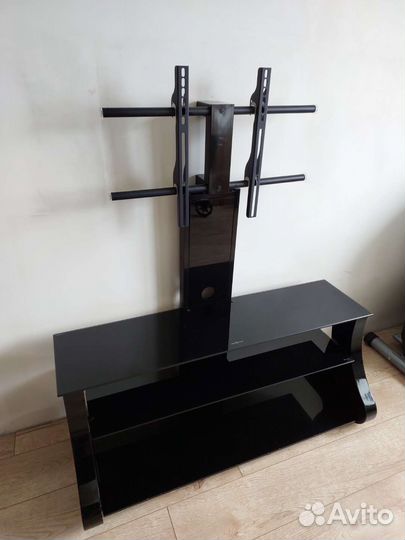Стеклянная тумба под тв с кронштейном (стойка)