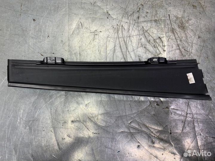 Накладка двери задней правой Volkswagen Passat