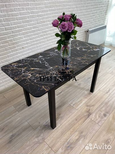 Стол стеклянный. Бесплатная доставка