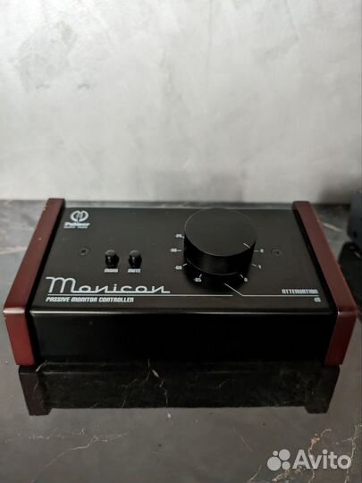 Продам комплект студийные мониторы и контроллер