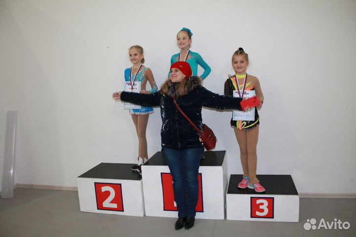 Тренер по фигурному катанию