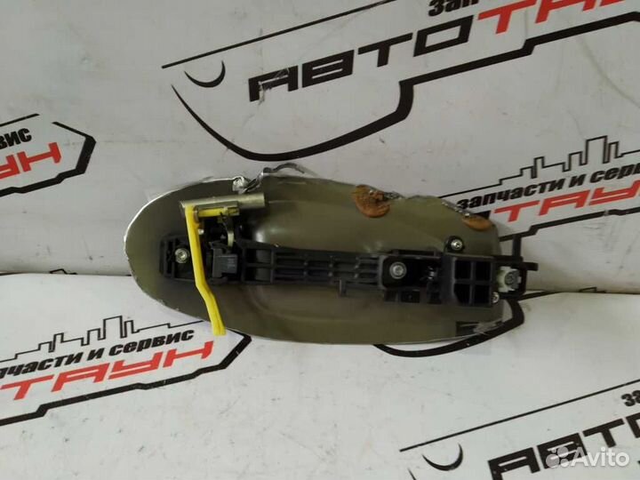 Ручка двери внешняя lexus IS передняя IS220D IS250 IS250C IS300 IS350 IS350C GSE20 GSE21 GSE22 GSE25