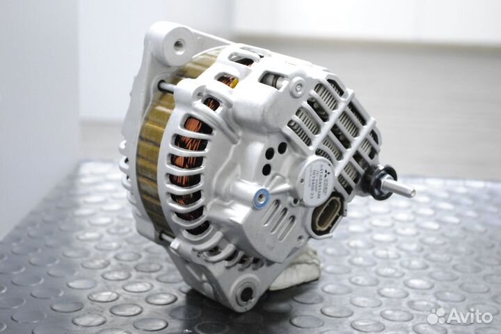 Генератор Iveco Stralis, Trakker новый Mitsubishi