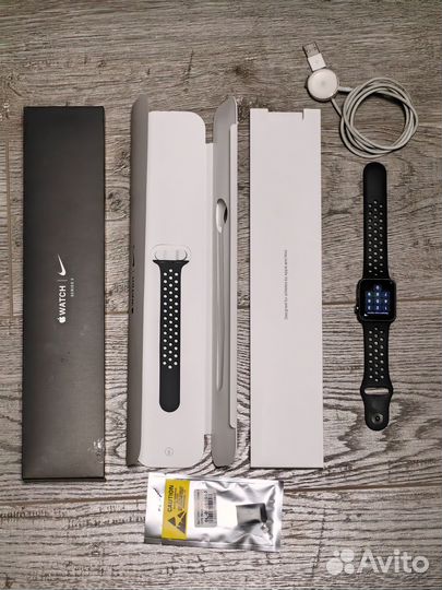 Часы Apple watch 3 38 mm nike