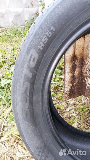 Kumho Ecsta HS51 215/55 R17